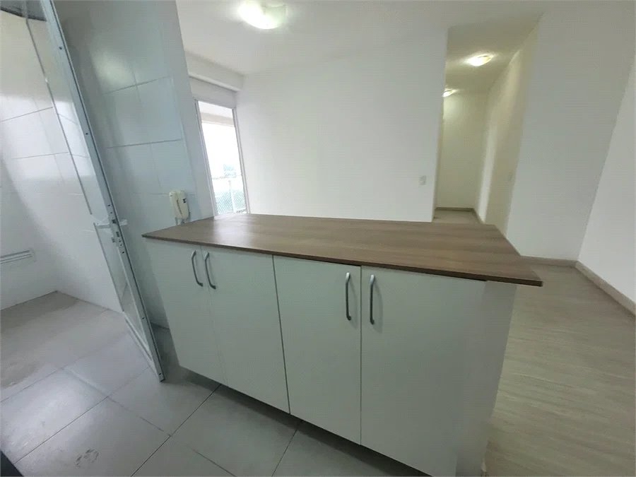 Apartamento à venda com 2 quartos em Vila Anastácio, São Paulo, SP