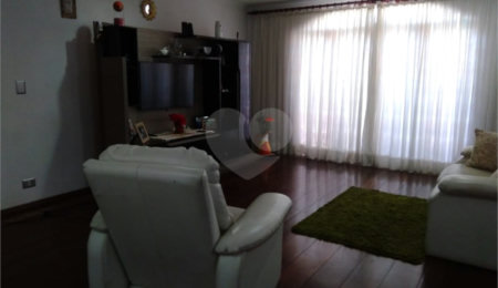 Sobrado à venda com 5 quartos, sendo 2 suítes,  em Vila Rosália, Guarulhos, SP