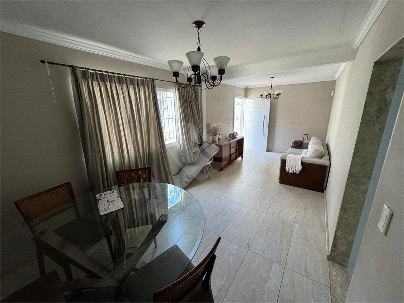 Casa à venda com 4 quartos, sendo 1 suíte, em Jardim das Samambaias, Jundiaí, SP