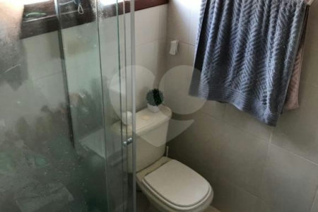 Casa à venda com 3 quartos, sendo 1 suíte, no condomínio Residencial Gabriela, São Paulo - SP