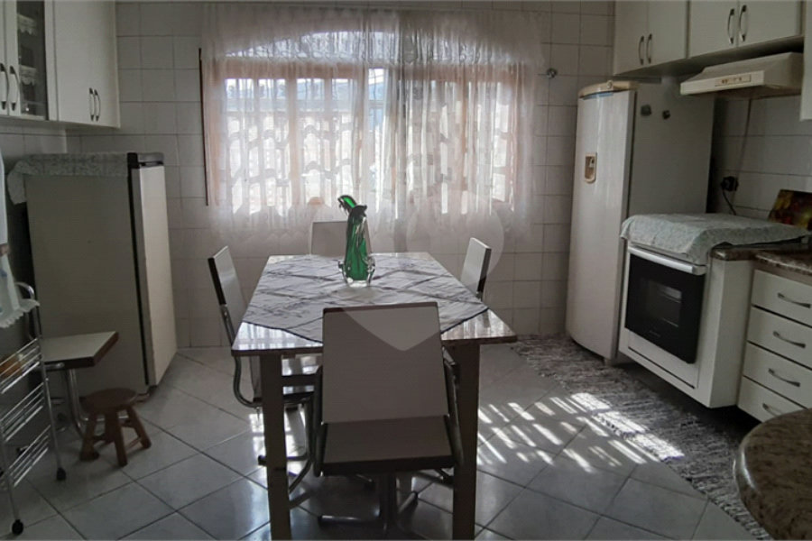 Sobrado à venda com 3 quartos, sendo 1 suíte, em Jardim Virginia Bianca, São Paulo, SP