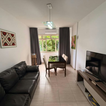 Apartamento com 2 dormitórios à venda, 80 m² por R$ 530.000,00 - Gonzaga - Santos/SP