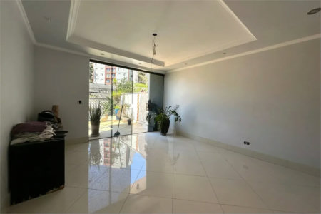 Sobrado à venda com 4 quartos, sendo 2 suítes,  em Vila Ipojuca, São Paulo, SP