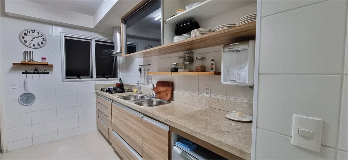 Apartamento à venda com 3 suítes em Jardim Londrina, São Paulo, SP