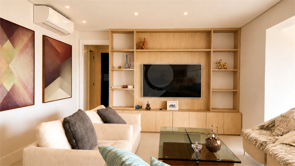 Apartamento à venda com 3 suítes em Indianópolis, São Paulo, SP