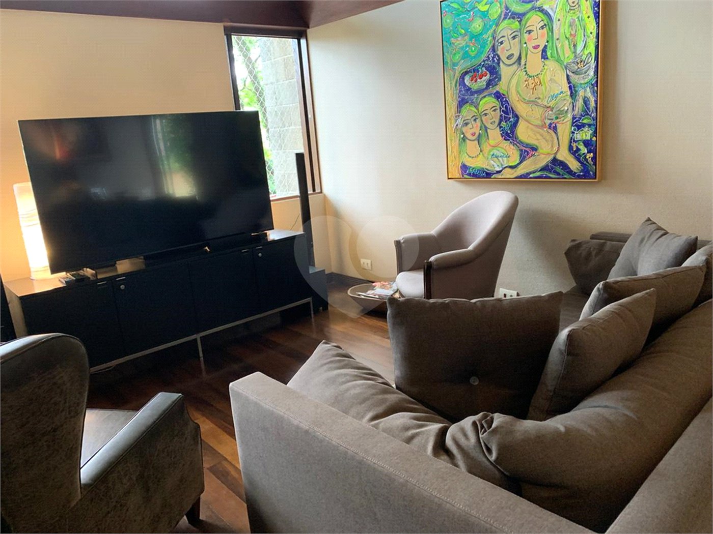 Casa à venda com 5 quartos, sendo 3 suítes, em Morumbi, São Paulo, SP