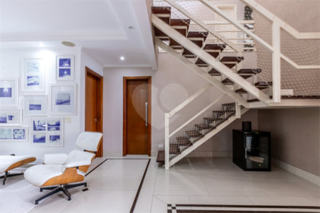 Casa à venda com 4 quartos, sendo 2 suítes,  no condomínio Los Alámos, São Paulo - SP