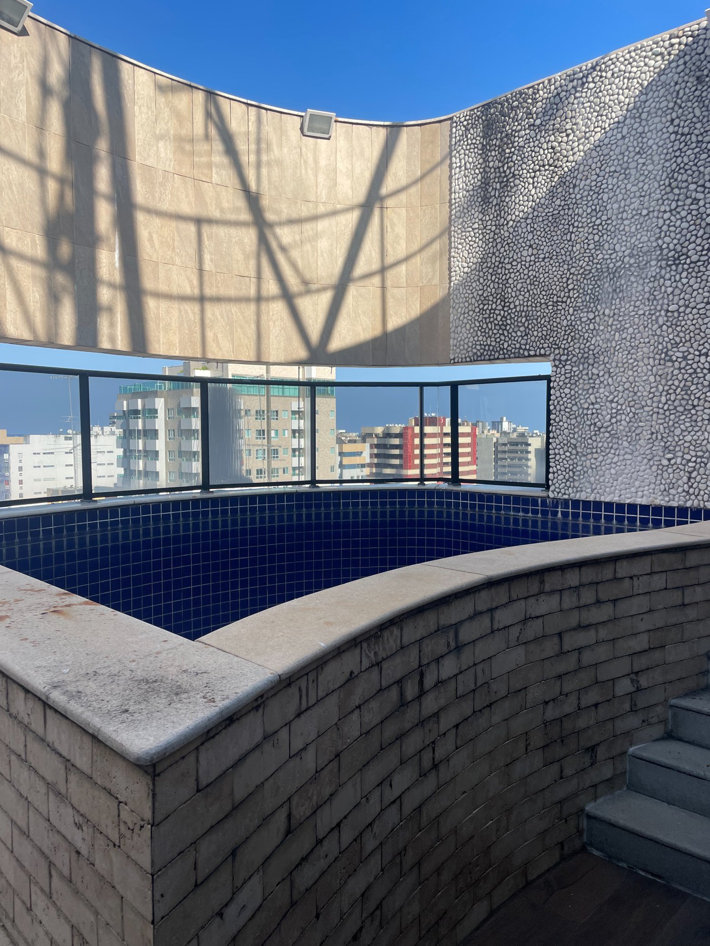 Cobertura à venda com 4 suítes em Ponta Verde, Maceió, AL