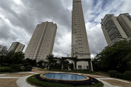 Apartamento para alugar com 3 suítes em Vila Romana, São Paulo, SP