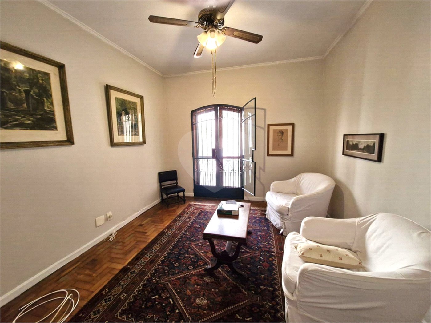Casa à venda com 4 quartos, sendo 1 suíte,  em Granja Julieta, São Paulo, SP