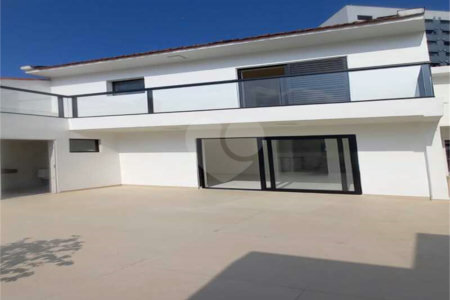 Sobrado à venda com 3 quartos, sendo 1 suíte, em Santa Terezinha, São Bernardo do Campo, SP