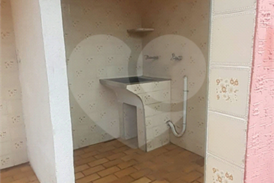 Casa à venda com 3 quartos, sendo 1 suíte,  em Parque Vitória, São Paulo, SP