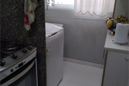 Casa à venda com 3 quartos, sendo 1 suíte, no condomínio Moradas do Horto, São Paulo - SP