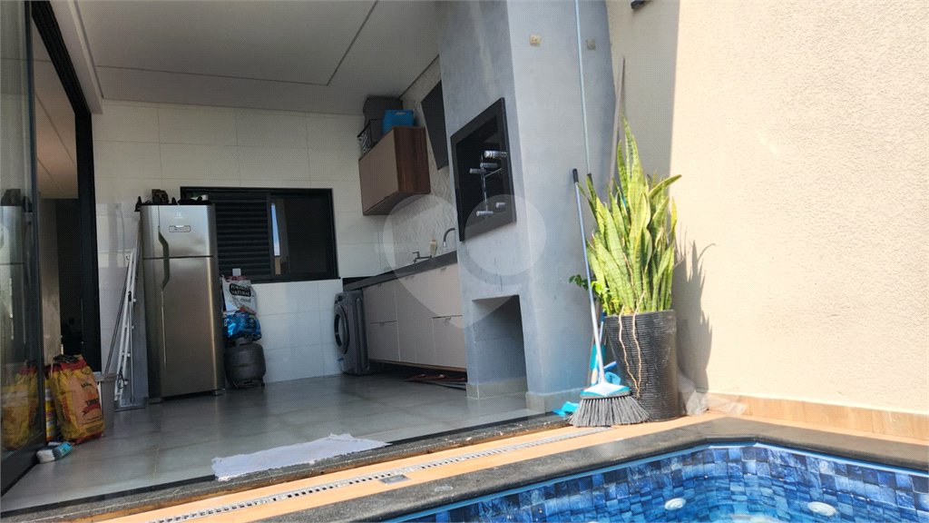 Casa à venda com 3 quartos, sendo 1 suíte, no condomínio Horto Florestal Villagio, Sorocaba - SP