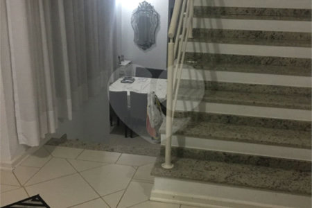 Sobrado à venda com 3 quartos, sendo 1 suíte, em Jardim do Lago, Atibaia, SP