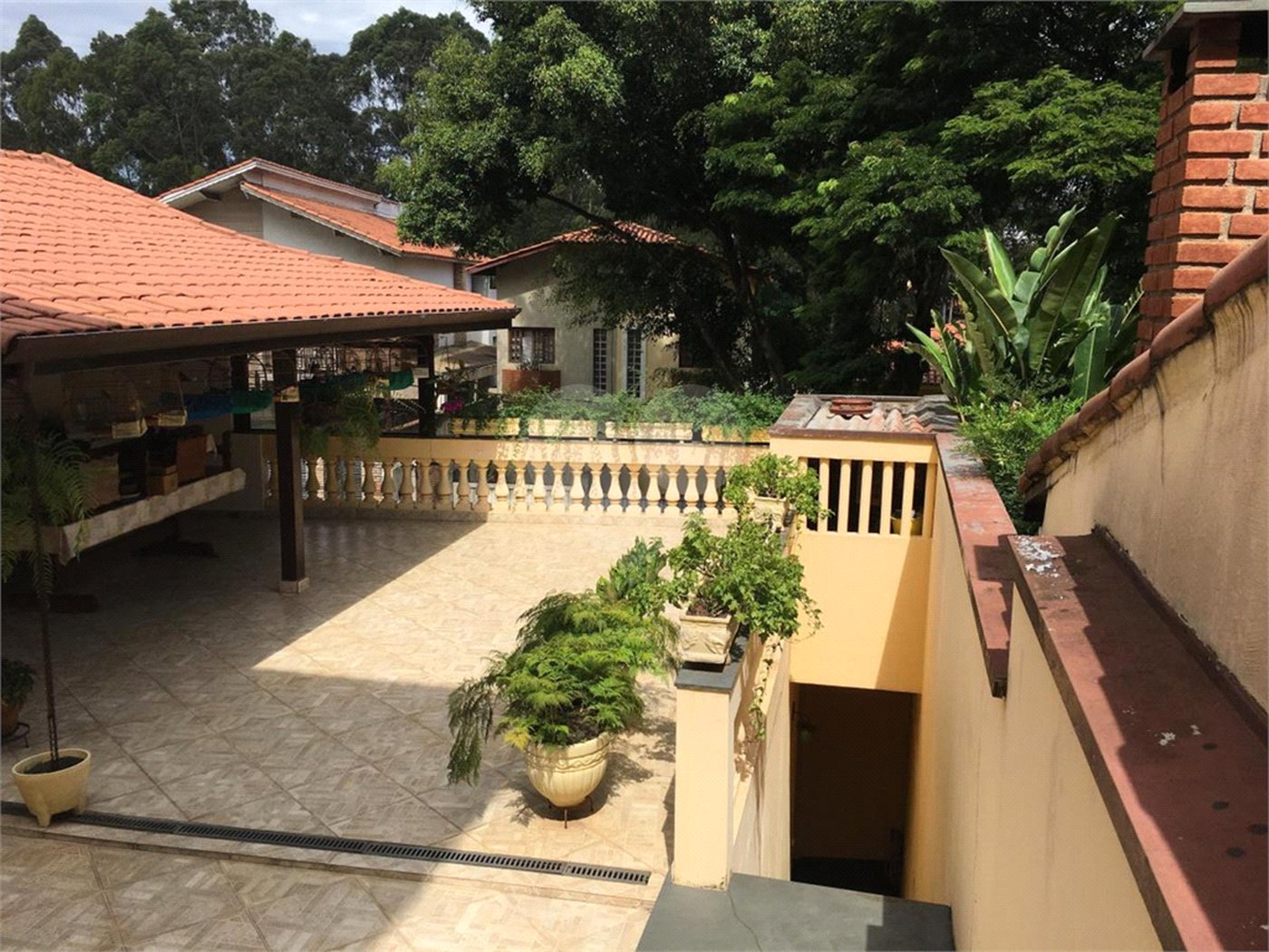 Casa à venda com 4 quartos, sendo 2 suítes,  em Vila Suzana, São Paulo, SP
