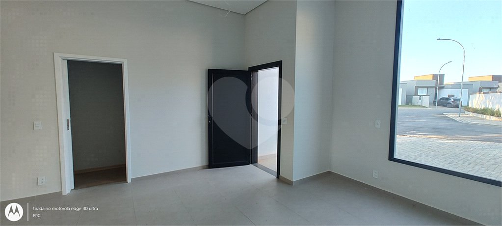 Casa à venda com 3 suítes no condomínio Reserva Ybyra, Atibaia - SP