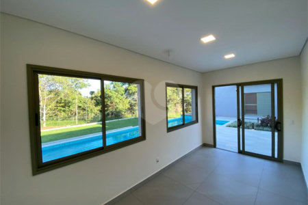 Casa à venda com 4 suítes no condomínio Primavera, Salto - SP
