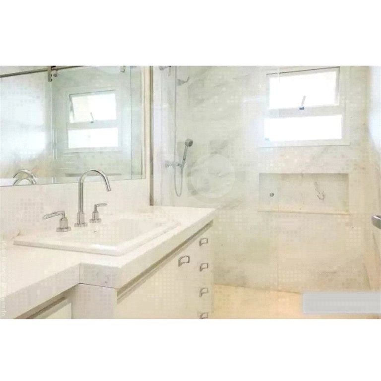 Apartamento à venda com 4 suítes em Moema, São Paulo, SP