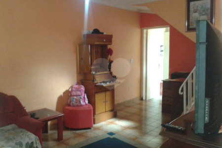 Sobrado à venda com 2 quartos em Parada Inglesa, São Paulo, SP