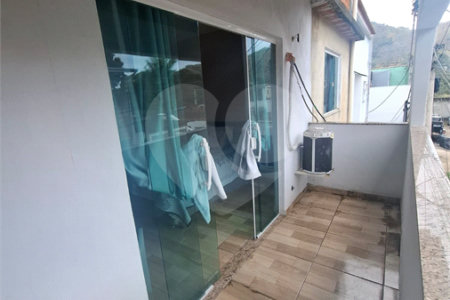 Casa à venda com 3 quartos, sendo 1 suíte, em Santíssimo, Rio de Janeiro, RJ