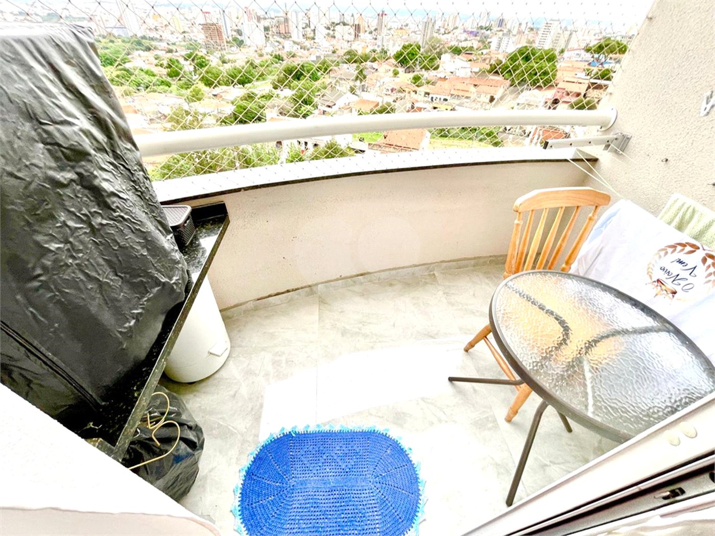 Apartamento à venda com 2 quartos, sendo 1 suíte, em Vila Barão, Sorocaba, SP