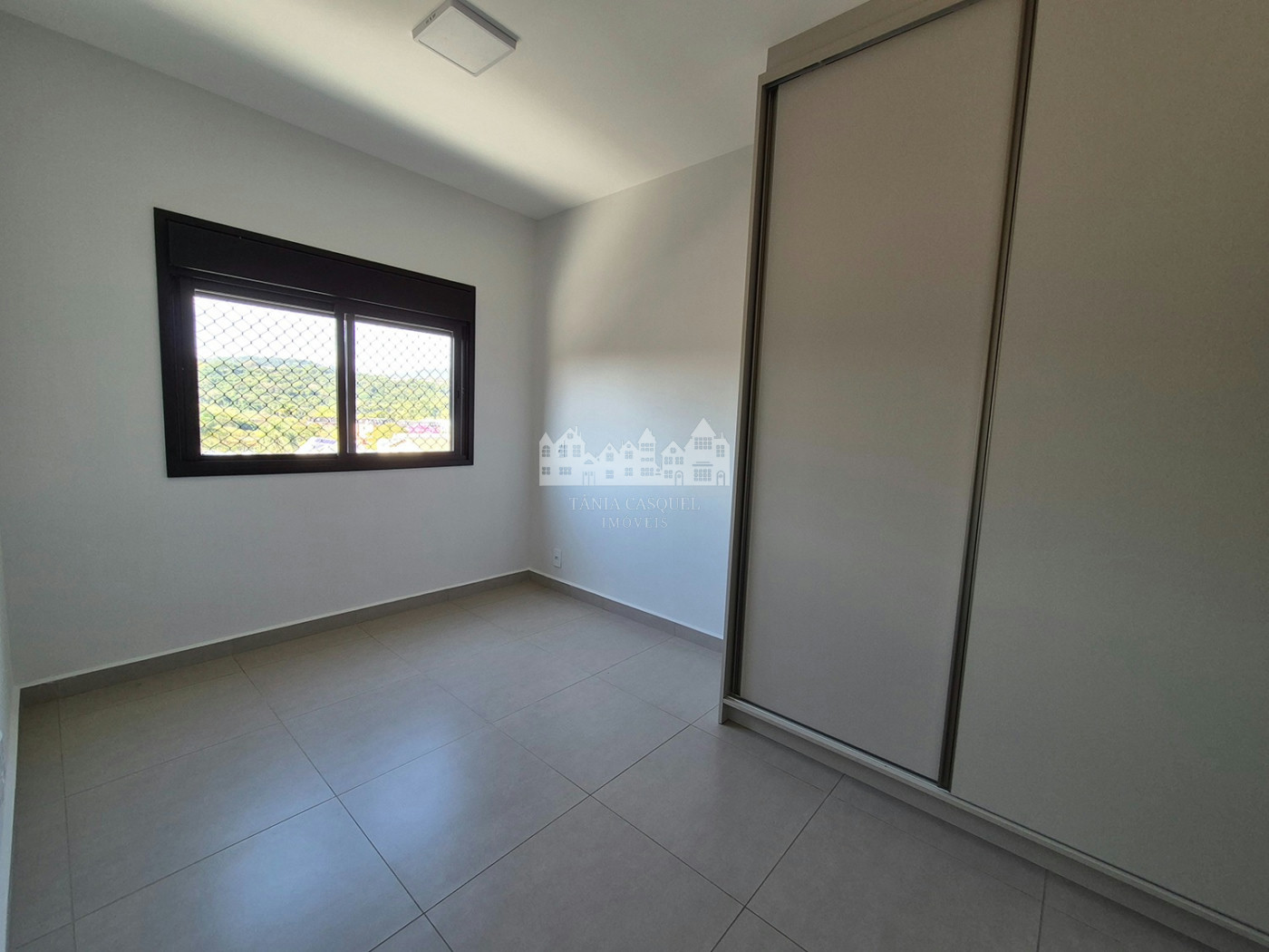 Apartamento para locação no Residencial Vila Helena, em Atibaia, ideal para quem busca conforto, praticidade e excelente localização.