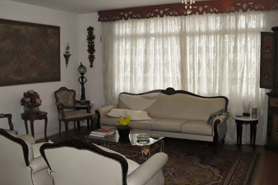 Sobrado à venda com 4 quartos, sendo 1 suíte, em Jardim São Paulo(zona Norte), São Paulo, SP