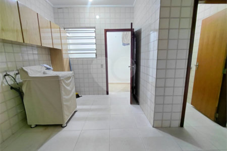 Sobrado à venda com 3 quartos em Vila Romana, São Paulo, SP
