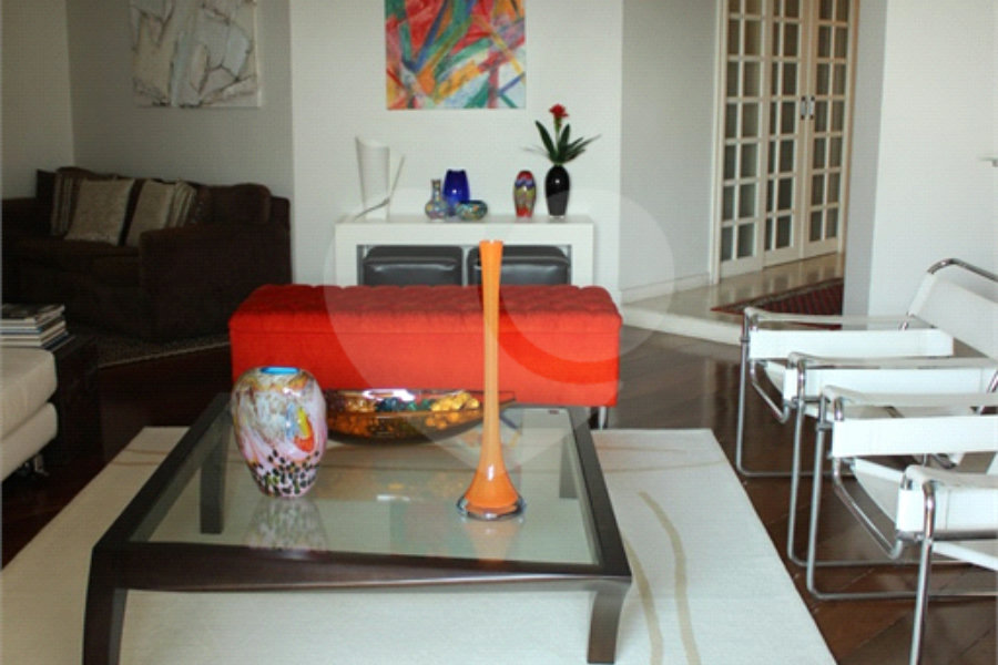 Apartamento à venda com 4 quartos, sendo 3 suítes, em Morumbi, São Paulo, SP