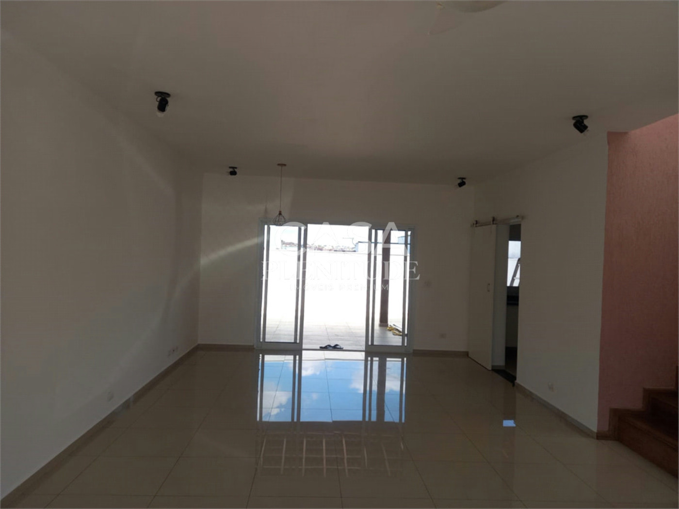Casa em condomínio à venda com 3 quartos, sendo 1 suíte, em Horto Florestal, Sorocaba, SP