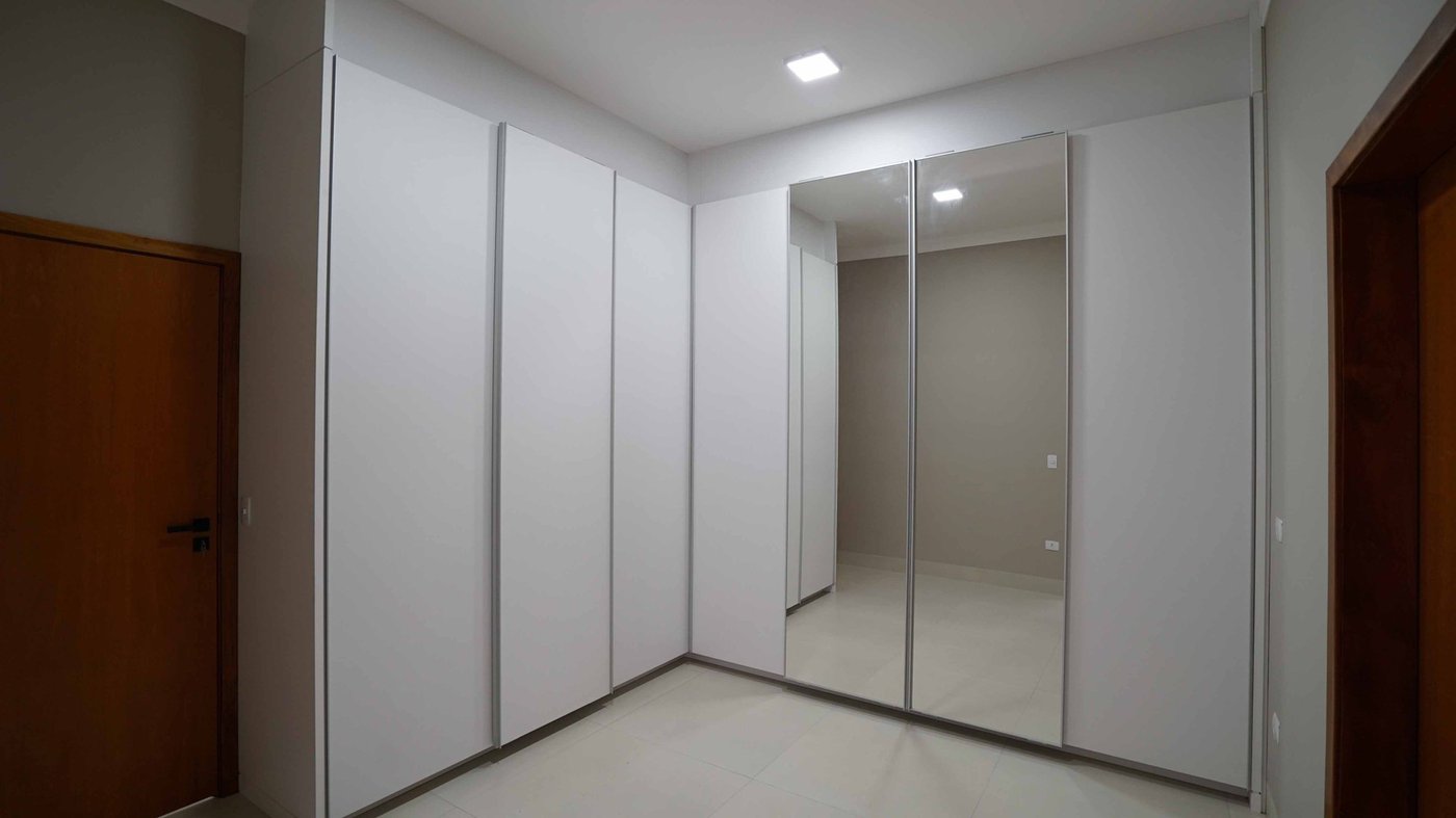 Casa à venda com 4 suítes no condomínio Gramado Park Residencial, Álvares Machado - SP