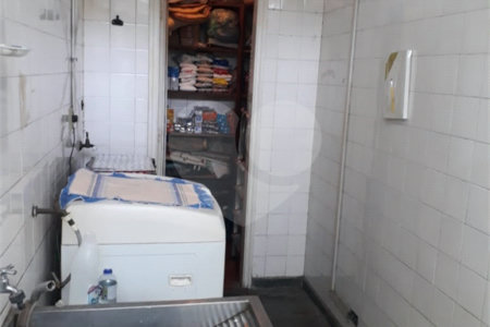Casa à venda com 3 quartos, sendo 1 suíte, em Campo Belo, São Paulo, SP