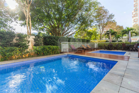 Apartamento à venda com 3 suítes em Vila Cordeiro, São Paulo, SP