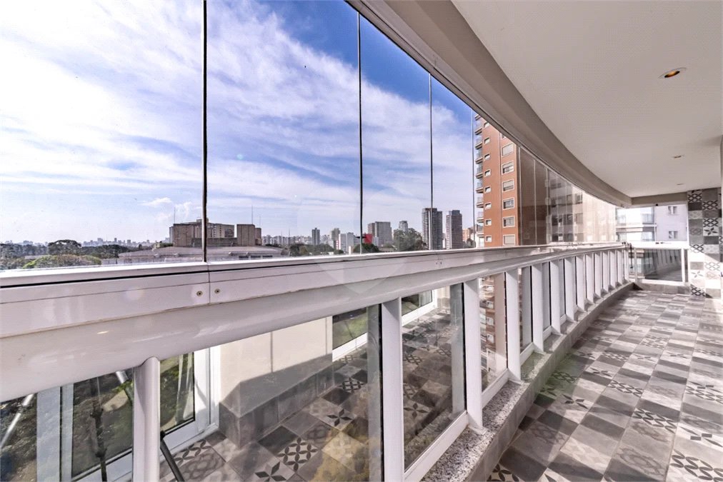 Vila Clementino - 161 m² | 2 dormitórios, com possibilidade de 3 | suíte master | 3 vagas | depósito