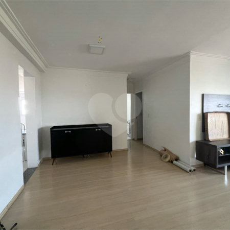 APARTAMENTO de 2 quartos (1 suíte) á venda em Santo André, 75m², 2 garagens fixas e cobertas, é entrar e morar!
