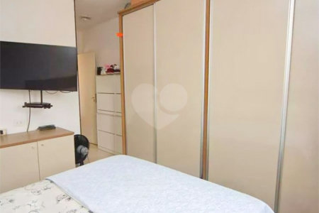 Casa à venda com 3 quartos, sendo 1 suíte,  em Jardim Monte Kemel, São Paulo, SP