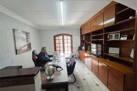 Sobrado à venda ou para alugar com 6 quartos, sendo 2 suítes, em Santana, São Paulo, SP