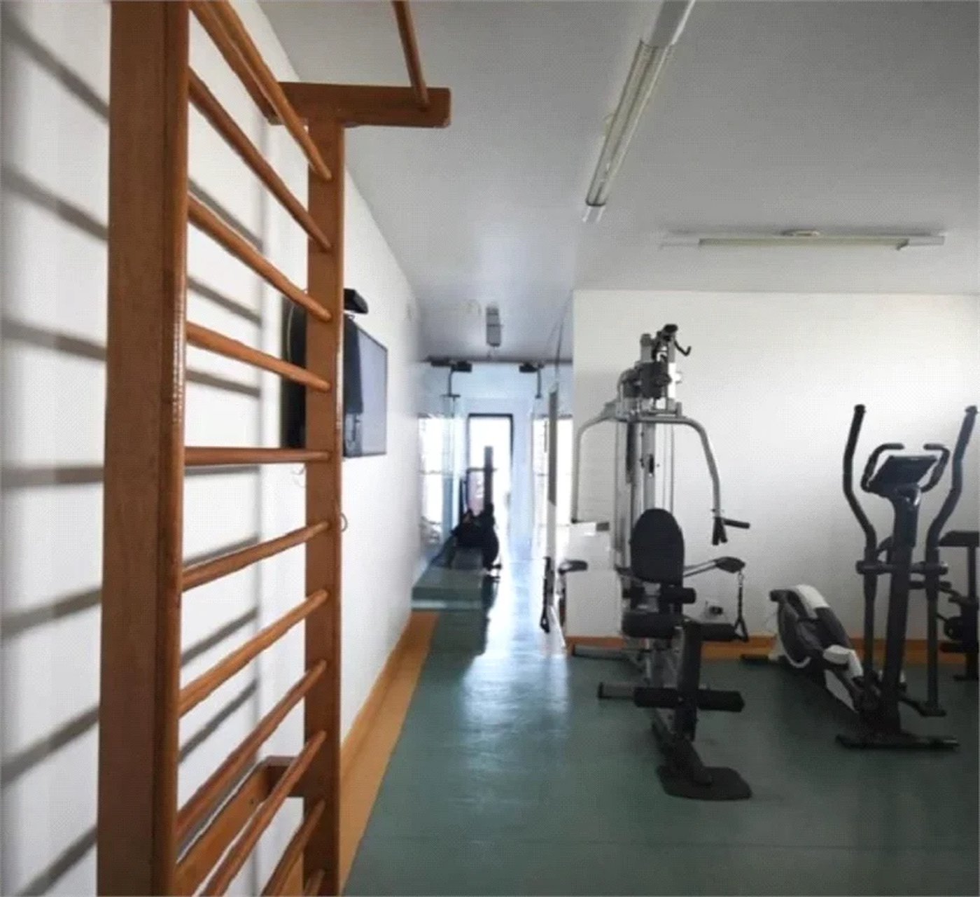 Apartamento à venda com 3 quartos, sendo 1 suíte, em Jardim Londrina, São Paulo, SP