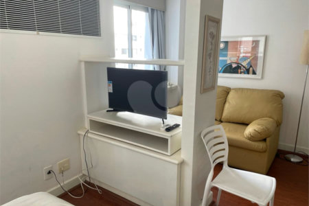 Apartamento à venda ou para alugar com 1 quarto em Cerqueira César, São Paulo, SP