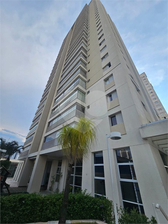Apartamento à venda com 3 quartos, sendo 1 suíte, em Vila Regente Feijó, São Paulo, SP