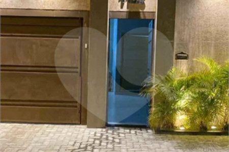 Casa à venda com 3 quartos, sendo 2 suítes, no condomínio Jardim Valencia, Ribeirão Preto - SP