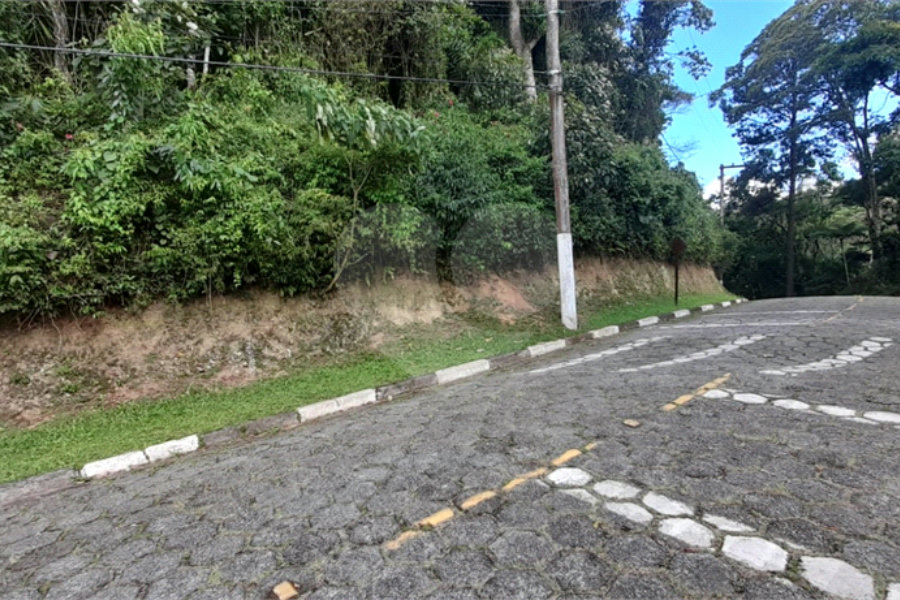 Terreno à venda no condomínio Parque Imperial da Cantareira, Mairiporã - SP