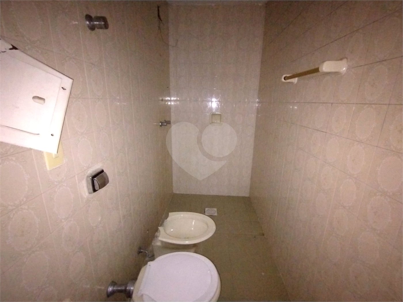 Casa à venda ou para alugar com 4 quartos, sendo 3 suítes,  no Centro, Itapetininga, SP