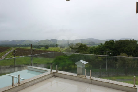 Casa à venda com 4 suítes no condomínio Residencial Jaguary, São José dos Campos - SP