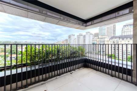 Apartamento à venda com 3 suítes em Vila Nova Conceição, São Paulo, SP