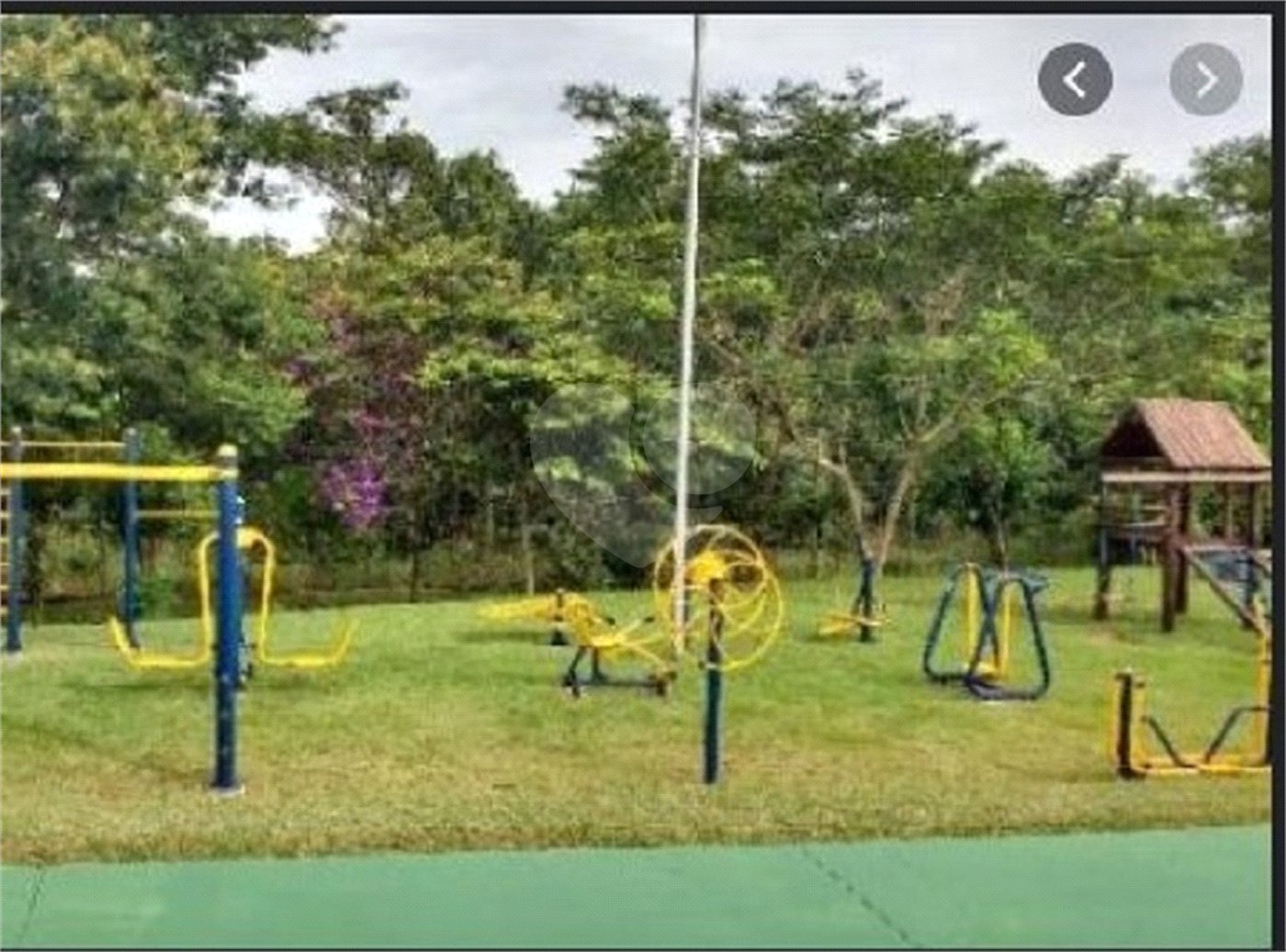 Casa à venda com 3 quartos, sendo 1 suíte, no condomínio Lago da Serra, Araçoiaba da Serra - SP