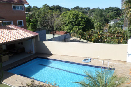 Sobrado à venda com 4 suítes em Recanto Impla, Carapicuíba, SP