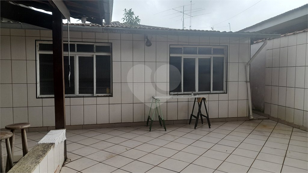 Sobrado à venda com 3 quartos, sendo 1 suíte, em Tremembé, São Paulo, SP