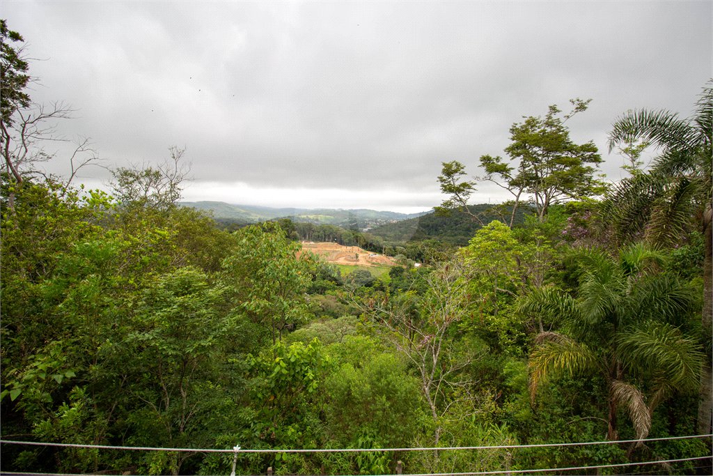 Sítio à venda com 3 quartos, sendo 1 suíte, no Centro (são João Novo), São Roque, SP